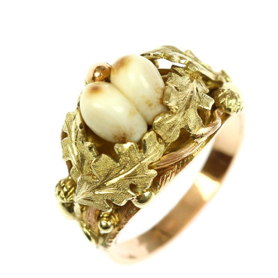 Zlatý prsten s grandlemi