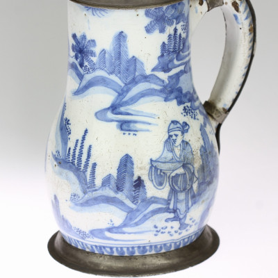 Fajánsový korbel s chinoiserií - rok 1748