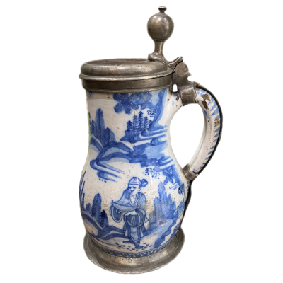 Fajánsový korbel s chinoiserií - rok 1748