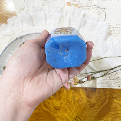 Skleněná lahvička "pryska"