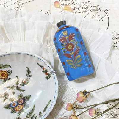 Skleněná lahvička "pryska"