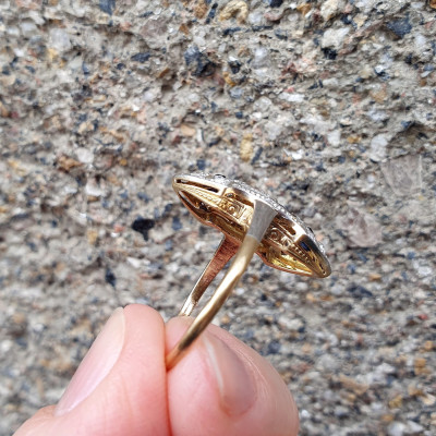 PRODÁNO - Art deco prsten s diamanty a syntetickými safírky