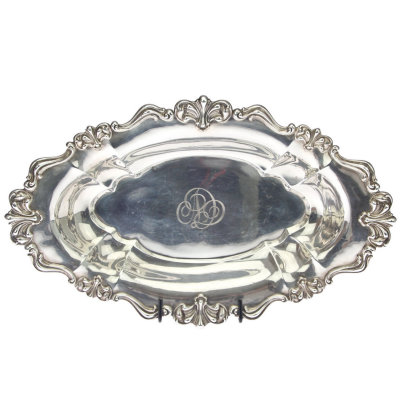 Oválná stříbrná mísa - konec 19. století