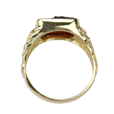 Zlatý pánský prsten s želvovinovou kamejí