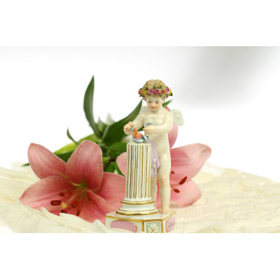 Porcelánová soška amora - Míšeň, 19. století