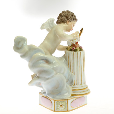 Porcelánová soška amora s šípem - Míšeň, 19. století