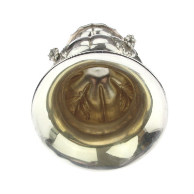 Stříbrná váza s plastickými květy - Portugalsko