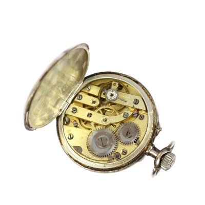 Stříbrné kapesní hodinky jeptišky