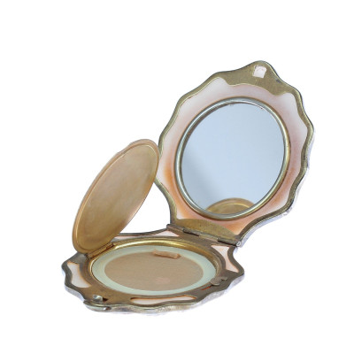 Powder box in the shape of a shell - 1957, Leningrad