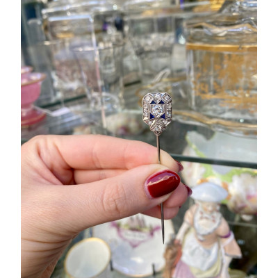 SOLD - Art deco platinum pin with diamonds and synthetic sapphires