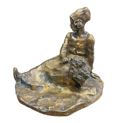 Ruth Milles - Sculpture of young Breton girl from Pont-Aven