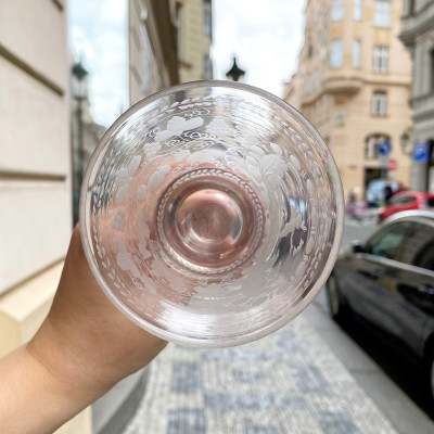 PRODÁNO - Barokní pohár s rytinou amorka