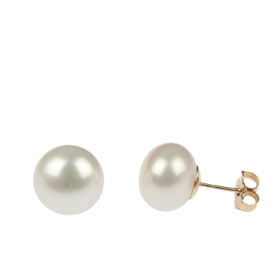 Pearl earrings with gold back