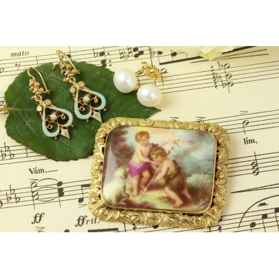 Perlové náušnice se zlatým zapínáním