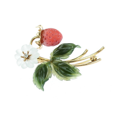 SOLD - Gold floral brooch - wild strawberry