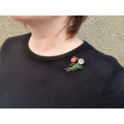 PRODÁNO - Zlatá florální brož - lesní jahůdka