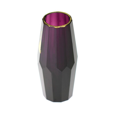 Vázička z ametystového skla