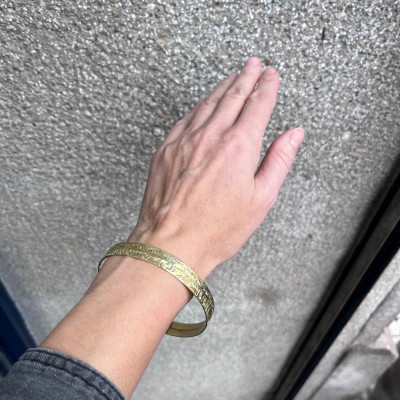 Gold bangle
