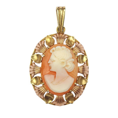 Shell cameo gold pendant
