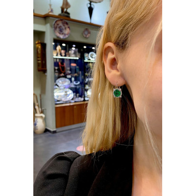 Gold earrings with emeralds and diamonds