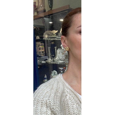 Gold earrings