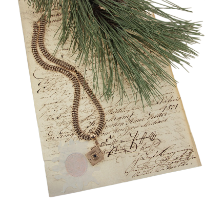 Rakousko-uherský šatlén s medailonem