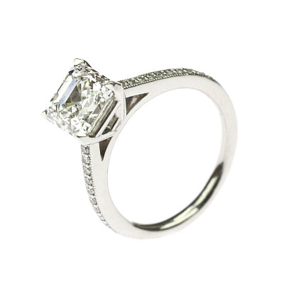 Platinum ring with diamonds - GIA certificate
