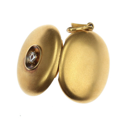 Zlatý náhrdelník s medailonem v etuji - 70. - 80. léta 19. století