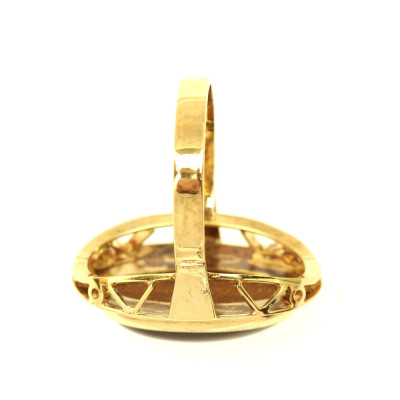 Zlatý prsten s tygřím okem