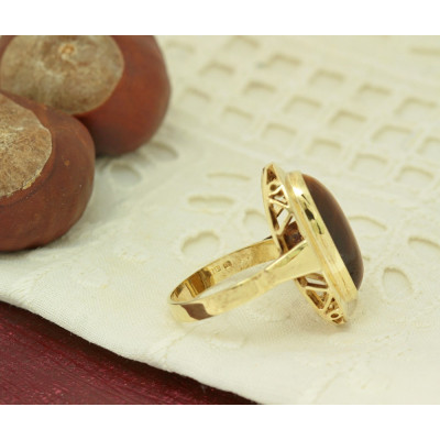 Zlatý prsten s tygřím okem