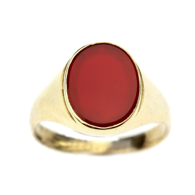 Gold ring with carnelian