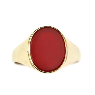 Gold ring with carnelian