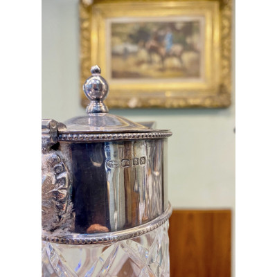 Párové karafy se stříbrnou montáží - Londýn, 1984