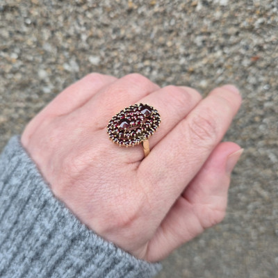 Gold garnet ring