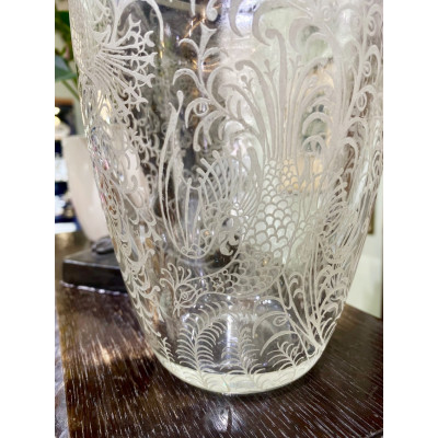 Vase with phoenixes and dragons