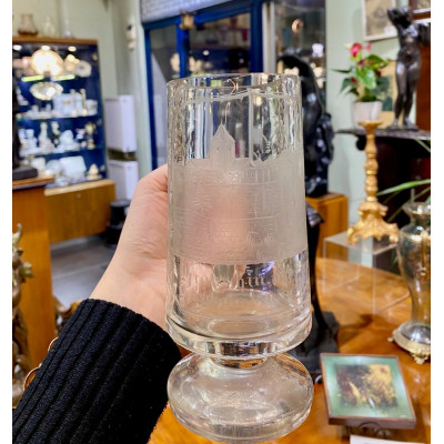 Small glass tankard glass with engraving of Hradčany