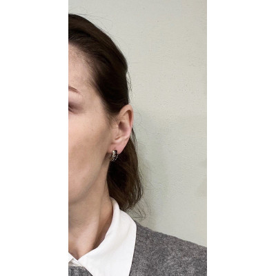 Zlaté náušnice s granáty