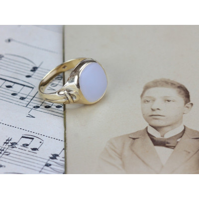 Chalcedony gold men's ring