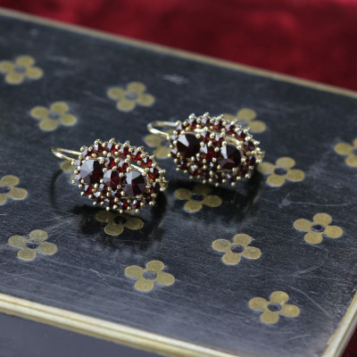 Gold garnet earrings