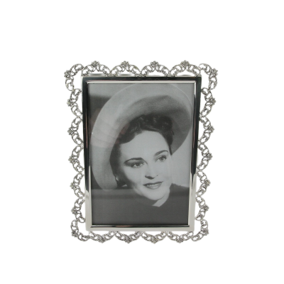 Decorative silver photo frame
