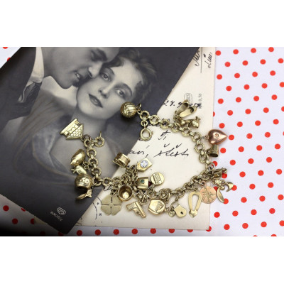 Prvorepublikový zlatý náramek s přívěsky - 20 cm