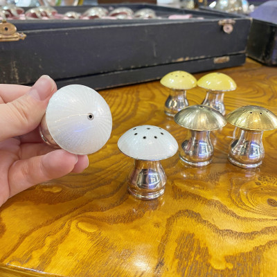 Stříbrná slánka s pepřenkou - Dánsko, pol. 20. století