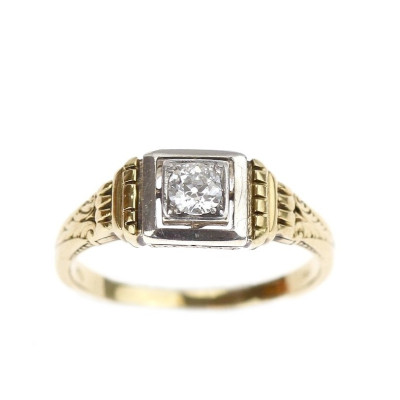 Prvorepublikový zlatý prsten s diamantem 0,25 ct