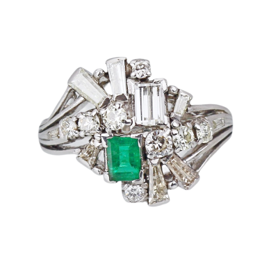 Silver ring with diamonds and emerald