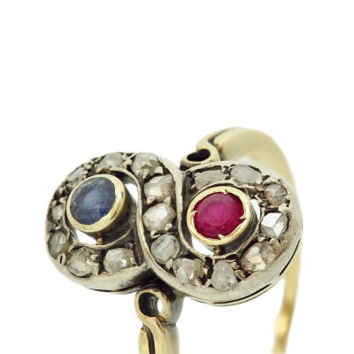 Gold ring with precious stones - circa 1930