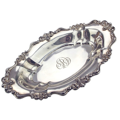 Oválná stříbrná mísa - konec 19. století