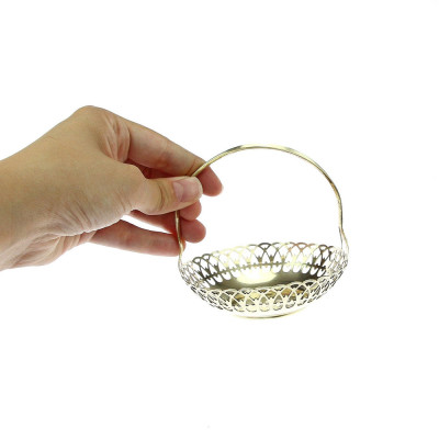 Stříbrný dekorativní košíček