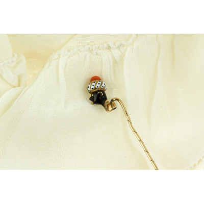 Rakousko-uherská jehlice s orientálním motivem