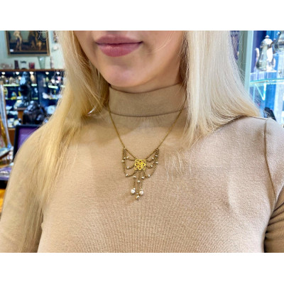 Secesní koliér s říčními perličkami