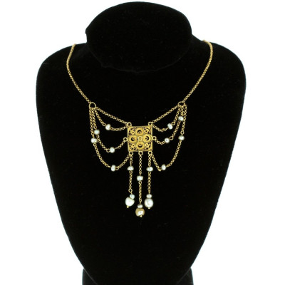 Art Nouveau necklace with freshwater pearls